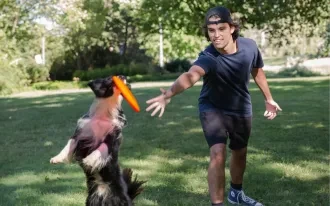 Go Do man with frisbee