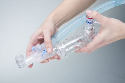 AeroChamber VENT in use, shown in ventilator circuit