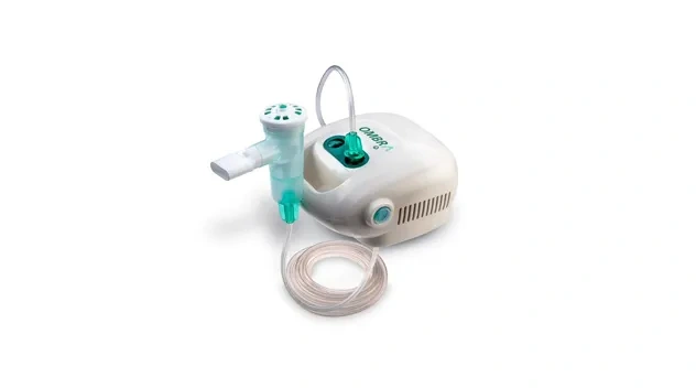 Ombra tabletop compressor shown with the AEROECLIPSE* XL BAN* Nebulizer